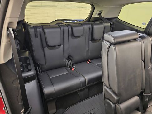 Used 2025 Subaru Ascent Limited w/ Popular Package #1 image 34