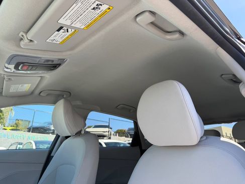 Used 2024 Hyundai Kona SEL image 19