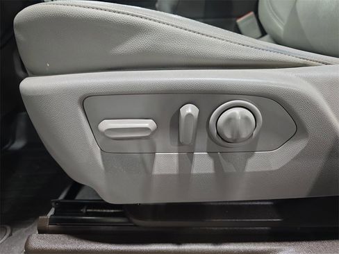 Used 2021 GMC Sierra 1500 SLT w/ SLT Premium Package image 30