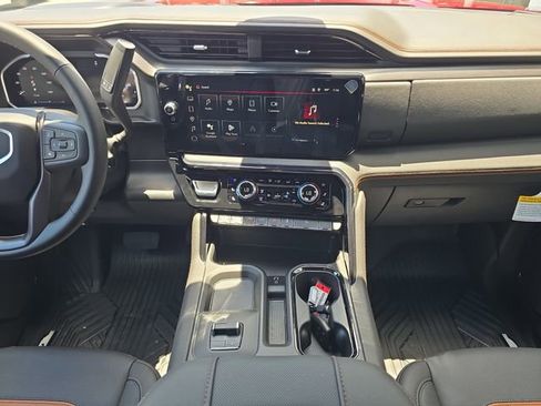 New 2026 GMC Sierra 2500 AT4 w/ AT4 Premium Plus Package AWD/4WD image 13