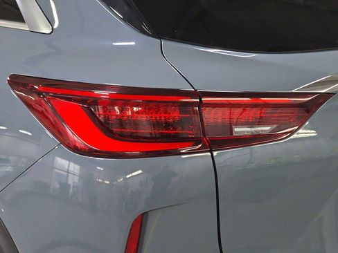 Certified 2023 INFINITI QX50 Luxe image 33