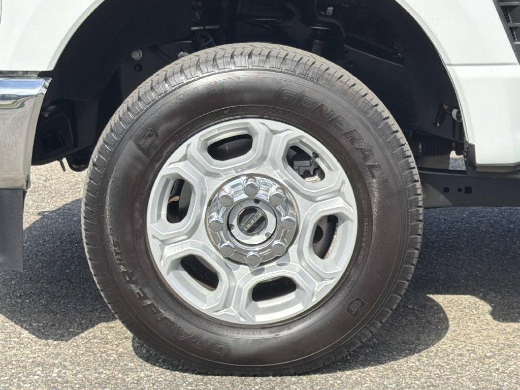 Certified 2026 Ford F250 XLT AWD/4WD image 27