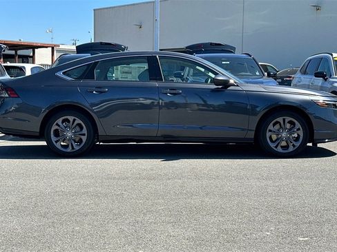 New 2025 Honda Accord EX-L image 2