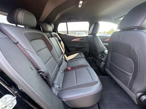 Used 2024 Chevrolet Equinox EV RS FWD image 29
