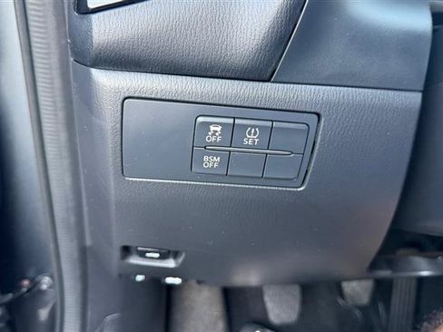 Used 2016 MAZDA MAZDA3 i Sport w/ Preferred Equipment Package FWD image 28