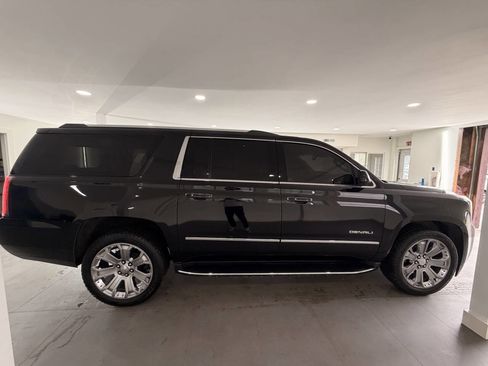 Used 2015 GMC Yukon XL Denali AWD/4WD image 7