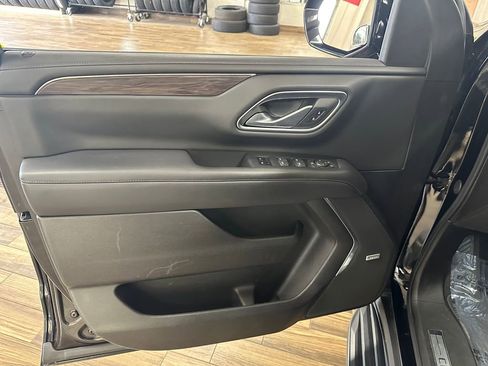 Used 2021 Chevrolet Suburban LT w/ Rear Media and Nav Package AWD/4WD image 10