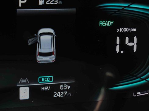 Certified 2025 Kia Niro EX w/ EX Cold Weather Package FWD image 27