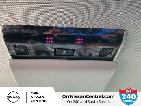 Used 2019 Chevrolet Suburban Premier w/ Premier Plus Edition image 16