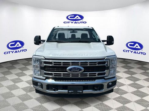 Used 2025 Ford F350 XL w/ XL Chrome Package image 10