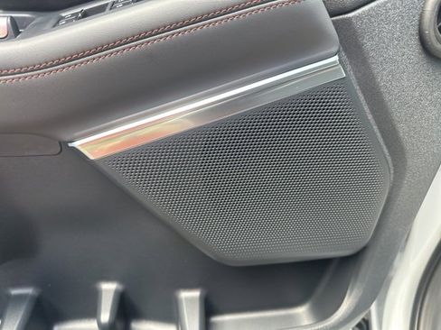 New 2025 Ford Expedition Active image 14