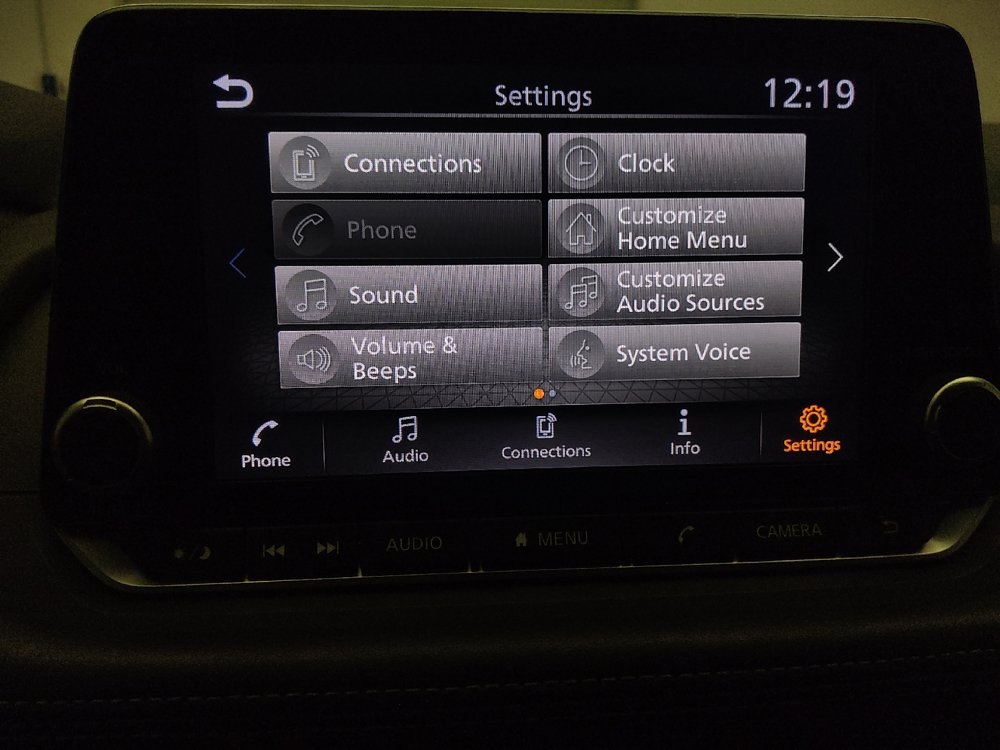 Used 2024 Nissan Rogue S FWD image 25