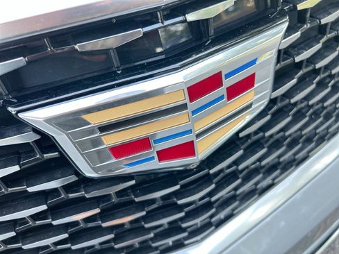 Used 2023 Cadillac XT6 Premium Luxury w/ Technology Package image 34