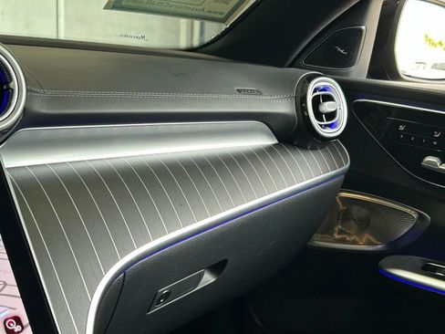 Used 2025 Mercedes-Benz C 300 4MATIC Sedan image 27