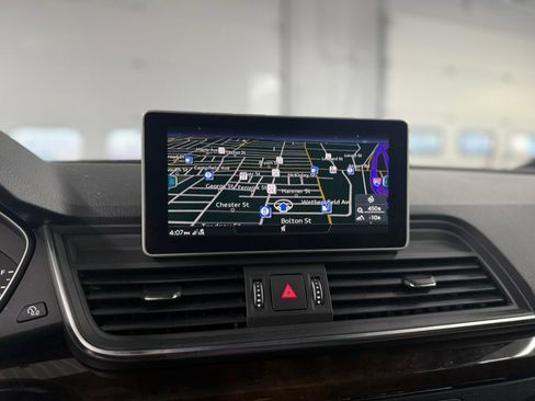 Used 2019 Audi Q5 2.0T Premium Plus w/ Premium Plus Package image 19