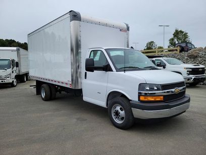 New 2024 Chevrolet Express 3500 w/ Power Convenience Package