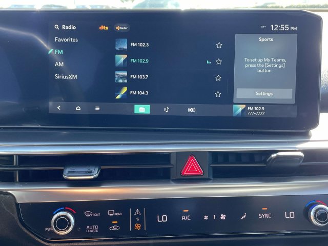 Certified 2024 Kia Sorento S FWD image 25