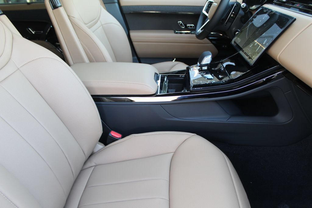 New 2026 Land Rover Range Rover Sport SE AWD/4WD image 20