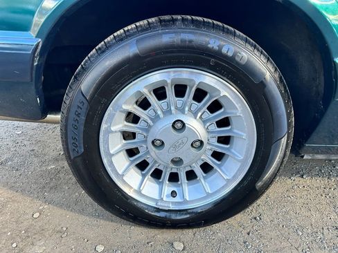 Used 1990 Ford Mustang LX image 12