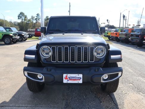 New 2025 Jeep Wrangler Sahara image 10