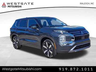 New 2025 Mitsubishi Outlander SE