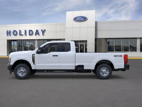 New 2026 Ford F250 XL w/ F-250 >10K GVWR Package image 4