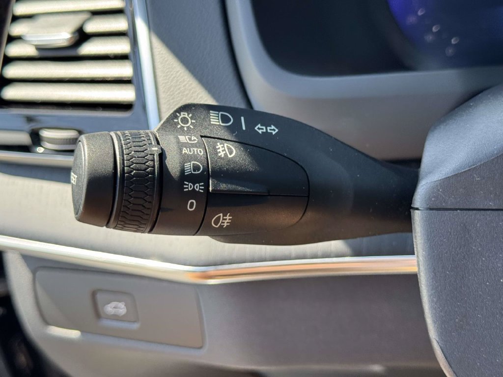 Certified 2024 Volvo XC90 B6 Ultimate AWD/4WD image 21