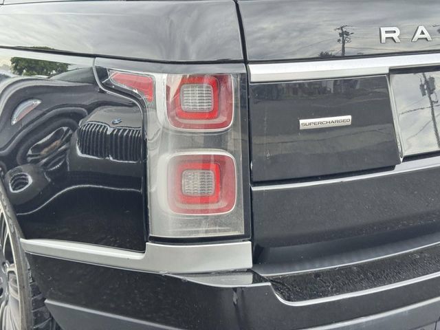 Used 2019 Land Rover Range Rover Supercharged AWD/4WD image 12