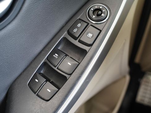 Used 2014 Hyundai Elantra GT w/ Option Group 02 FWD image 28