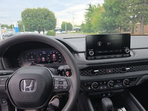 Certified 2024 Honda Accord EX image 24
