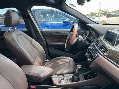 Used 2017 BMW X1 xDrive28i image 8