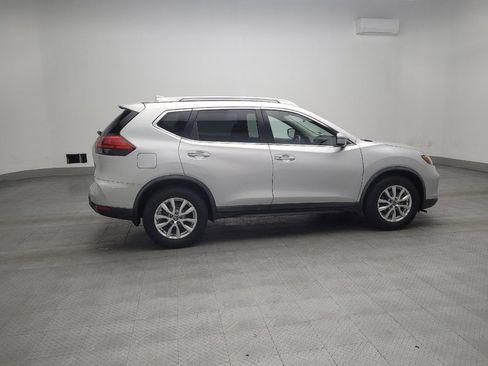 Used 2017 Nissan Rogue SV image 10