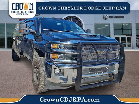 Used 2019 Chevrolet Silverado 2500 LT w/ LT Convenience Package AWD/4WD image 1