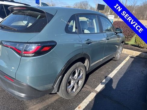 Used 2023 Honda HR-V LX image 7