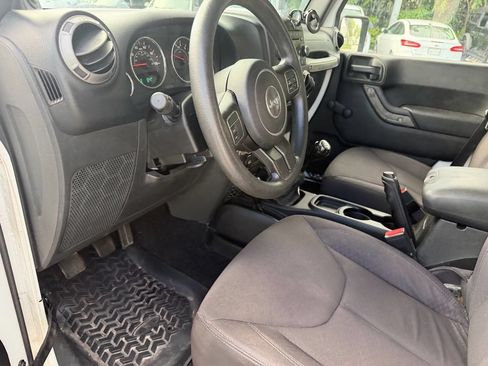 Used 2013 Jeep Wrangler Unlimited Sport AWD/4WD image 10