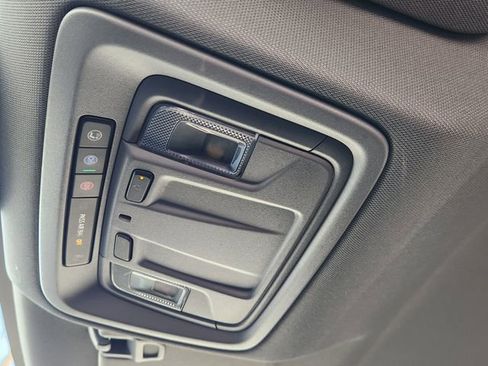 Used 2023 Chevrolet Silverado 1500 LT image 25