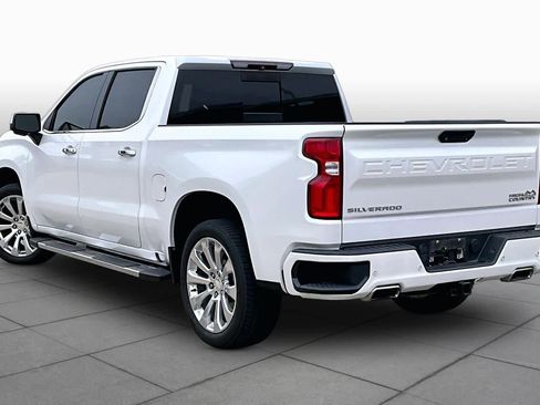 Used 2019 Chevrolet Silverado 1500 High Country w/ Technology Package AWD/4WD image 12