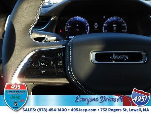 New 2025 Jeep Grand Cherokee L Overland image 23