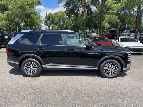 New 2026 Hyundai Palisade SEL FWD image 2