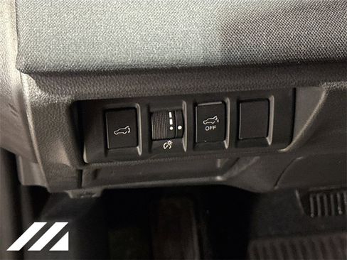 Used 2020 Subaru Outback Premium image 10