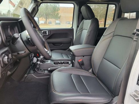 New 2025 Jeep Wrangler Unlimited Sahara w/ Safety Group AWD/4WD image 6