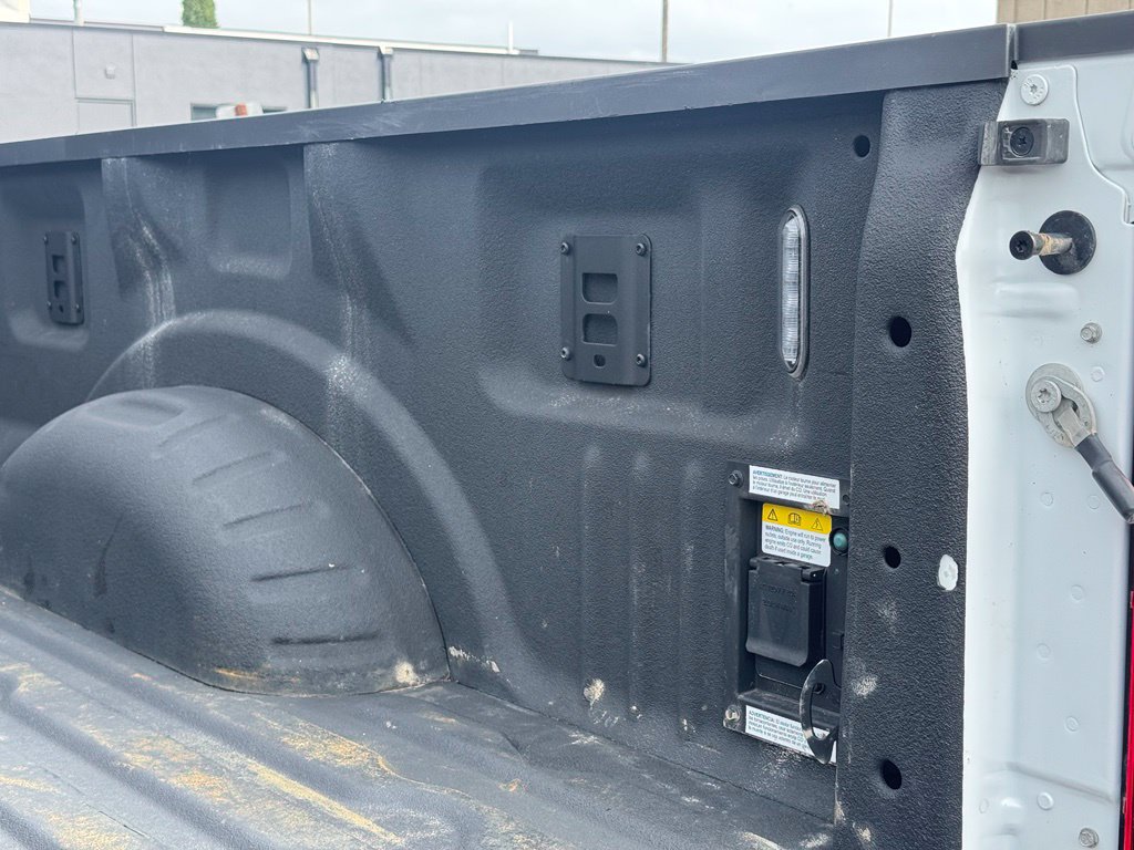 Used 2024 Ford F350 4x4 Crew Cab Super Duty image 14