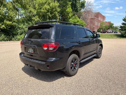 Used 2022 Toyota Sequoia TRD Pro AWD/4WD image 23