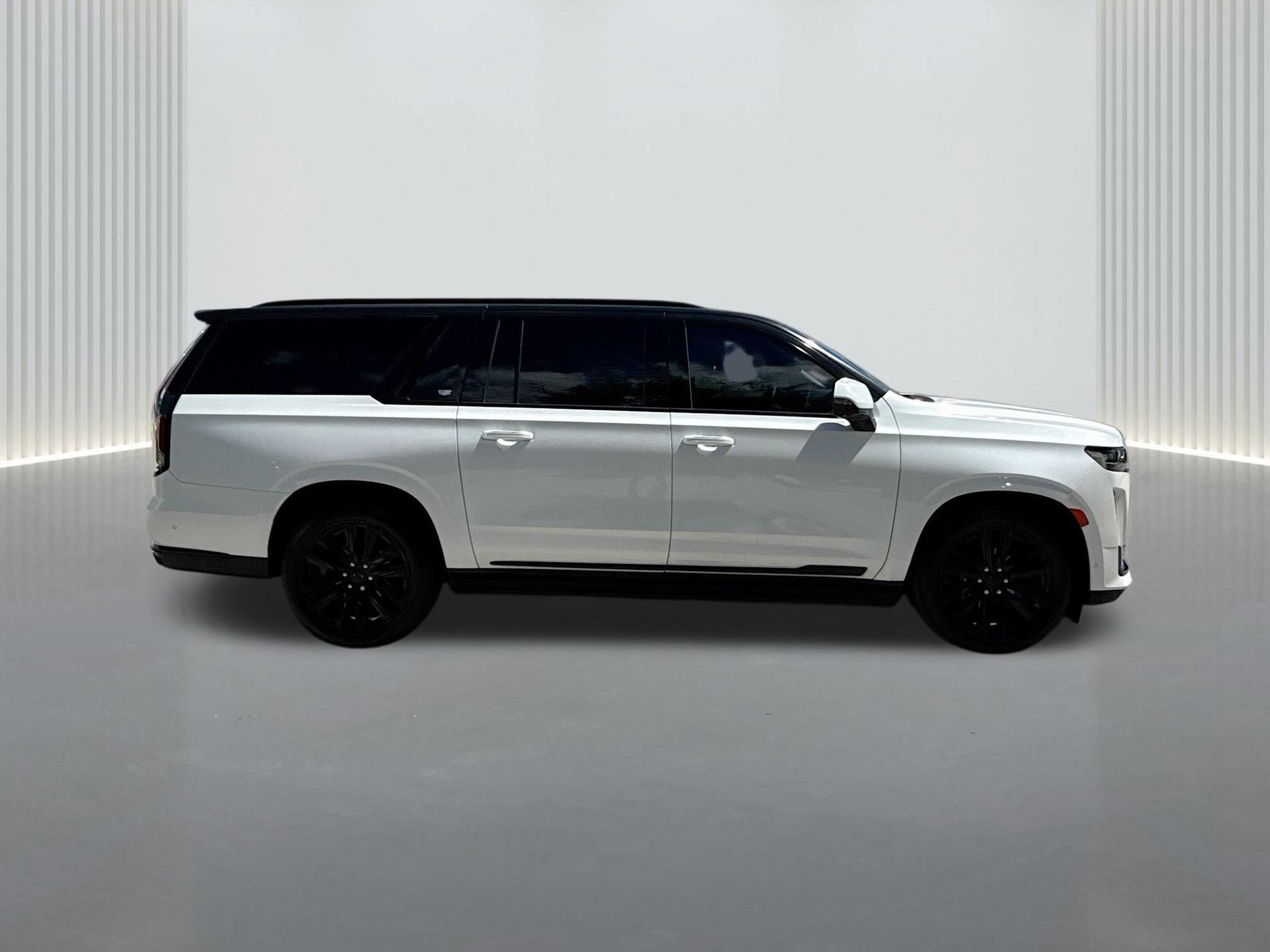 Used 2022 Cadillac Escalade ESV Sport Platinum AWD/4WD image 6