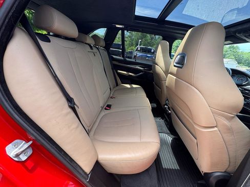 Used 2017 BMW X5 M AWD/4WD image 38
