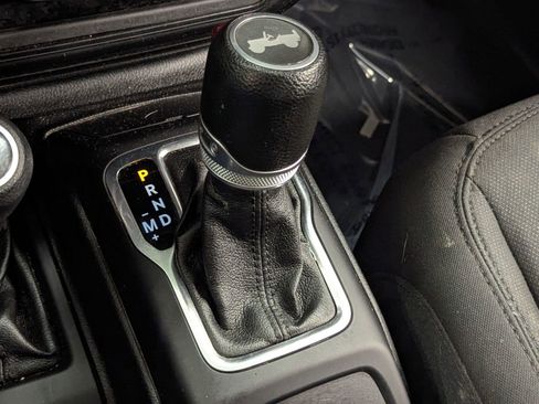 Used 2020 Jeep Wrangler Unlimited Sport image 24