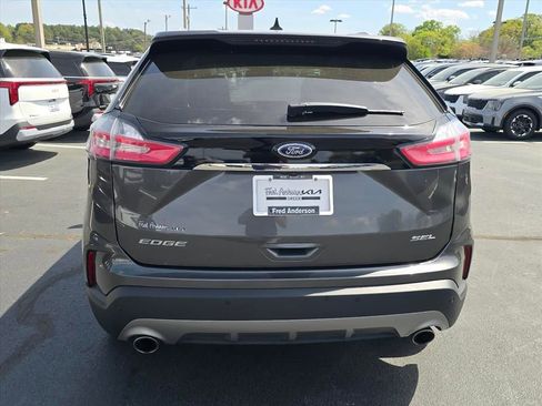 Used 2020 Ford Edge SEL w/ Convenience Package FWD image 4