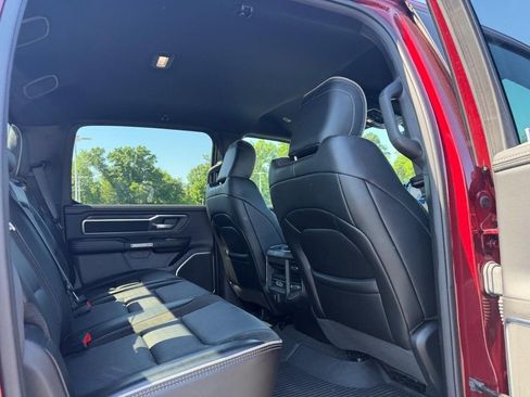 Used 2024 RAM 1500 Laramie AWD/4WD image 9