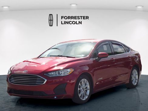 Used 2019 Ford Fusion SE FWD image 7