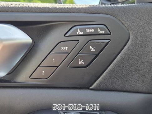 Used 2020 BMW X7 xDrive40i w/ Premium Package AWD/4WD image 32